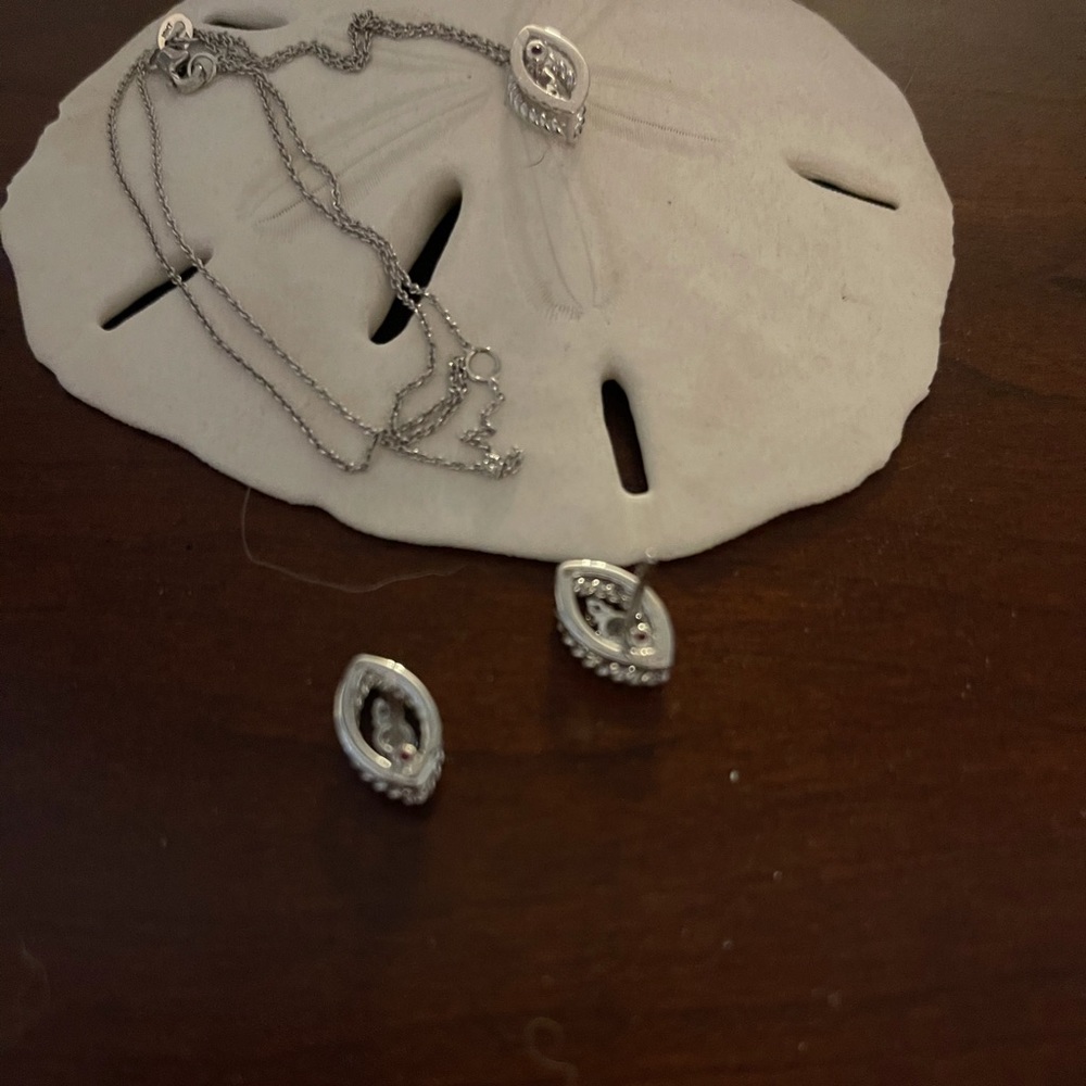 Roberto Coin set earrings & necklace - Picture 5 of 9